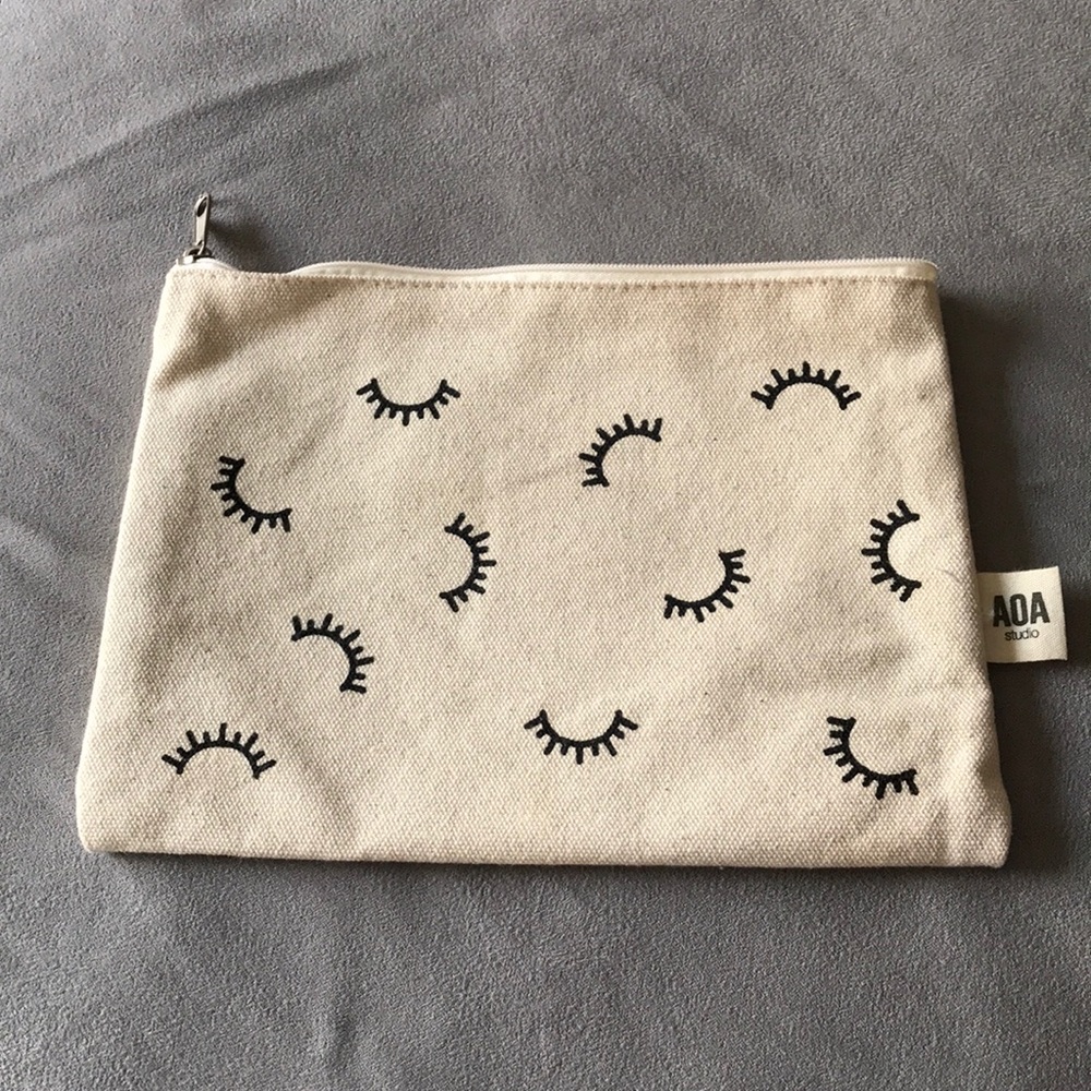 NWOT Lash print makeup bag
